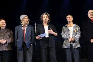 פרמיירת 'זינגר' בקאמרי: אלה האורחים שבאו לפרגן