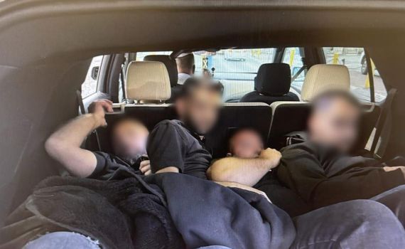 "רק לקחנו טרמפיסטים": השב"חים אותרו בתא המטען