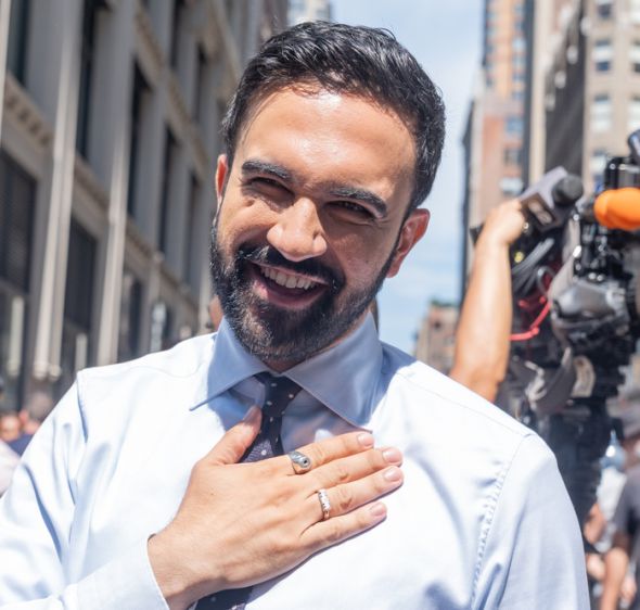 "לנקות אחרי ממדאני": משפיענית יהודייה תרוץ לעיריית ניו יורק