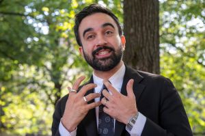 ממדאני חגג עם סאטמר את "יום ההצלה" של הרבי שהתנגד לציונות