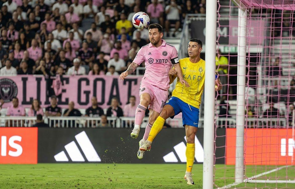 לא נגמרים: מסי סחב את קבוצתו לגמר, רונאלדו עם שער מהסרטים