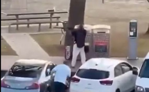 דיווחים באוסטרליה: זה האזרח שנטרל את המחבל