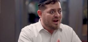 המערכון החדש: למה אפי רוצה לבטל את חנוכה השנה?