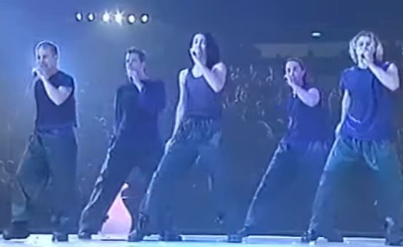 25 שנה אחרי שהתפרקו: זה מה שכוכב להקת "היי פייב" עושה היום