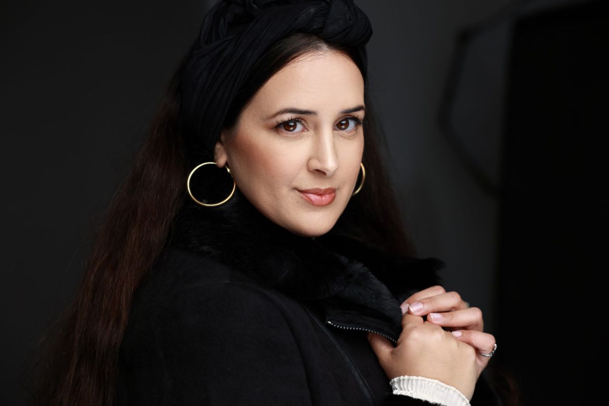 הזמרת הסרוגה ליעד אלון בשיר אמונה מתוק: "תודה השם"