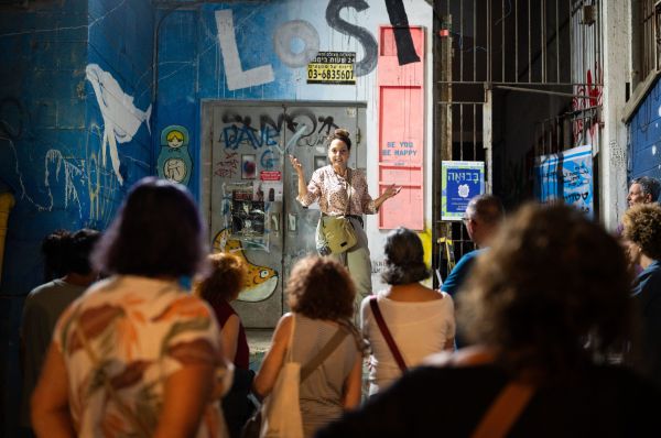 לעבודה ולמלאכה: תיאטרון בהשראת בעלי מלאכה תל אביביים