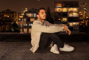 נס חנוכה ב-AI: נתנאל נגר מוציא אלבום שהופק ב-8 ימים