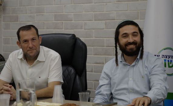 חבר הכנסת צבי סוכות מודה: "נטשנו ב-7.10, כעת באנו לתקן"