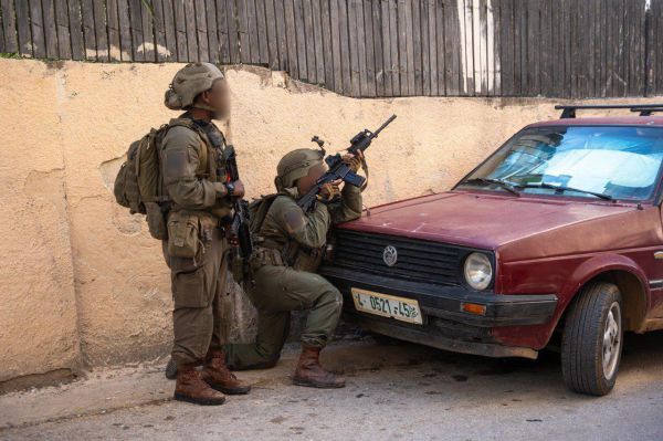 לאור יום: צה"ל עצר עשרות מחבלים בקלקיליה. צפו