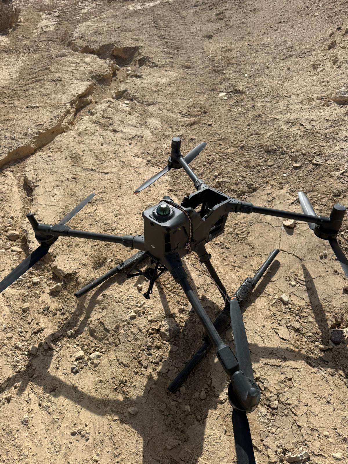 תיעוד: צה"ל מסכל חוליית מבריחי אמצעי לחימה וסמים