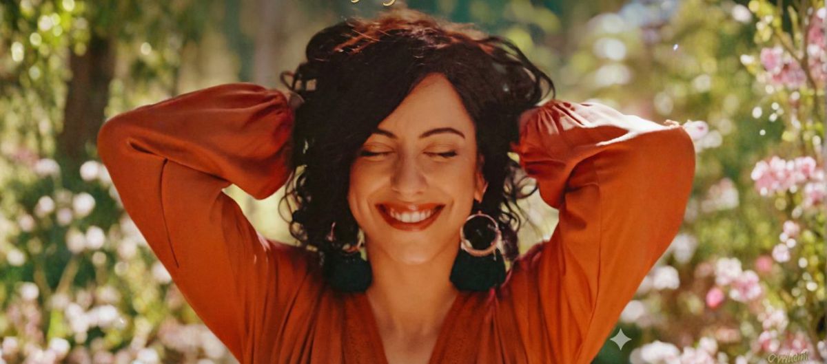 הזמרת הדתייה נירית חוטובלי קוראת לך: "תחזיקי חזק, רק להיום"