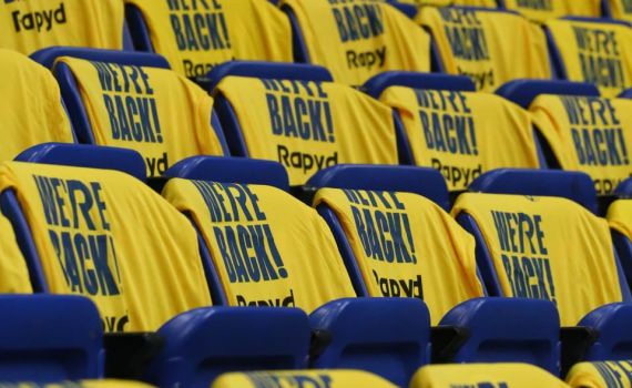 מתנות לאוהדים ומופע אש: מכבי תל אביב מתכוננת לחזרה הביתה