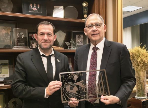 יו״ר הועדה בסנאט ליוסי דגן: ״מחוייב לעזור לך בכל דרך״