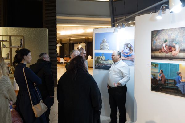 "מאיר את ירושלים": תערוכה ייחודית של הצלם הסרוג מאיר אליפור