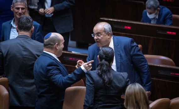 אחמד טיבי חושף: זו ההצעה שהעברתי לנפתלי בנט