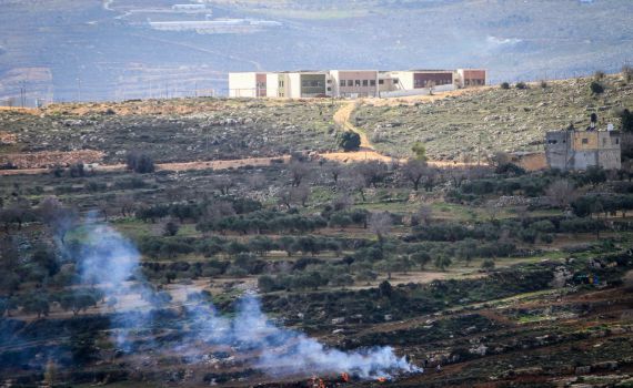 אחרי פינוי הגבעה: עשרות מתיישבים בהתפרעות בצומת שילה