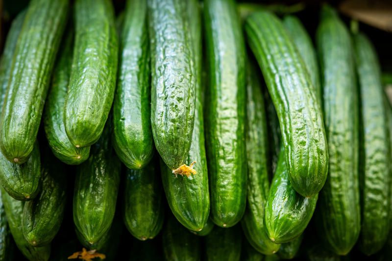 סכנה חמורה: הלקוחה חתכה מלפפון; זה החפץ שהוחבא בתוכו