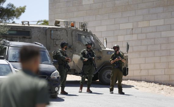 פיגוע דקירה סמוך לקריית ארבע: המחבל חוסל