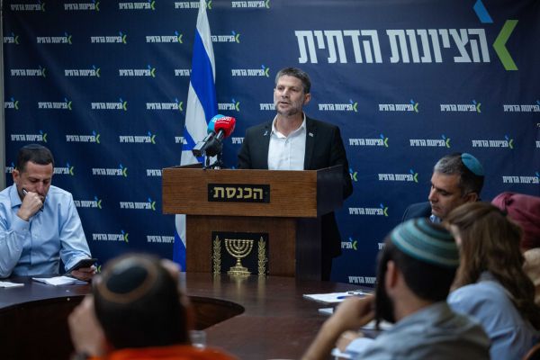 אחרי התייעצות עם רבנים: 'הציונות הדתית' עוד לא החליטה