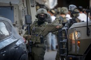 בשיתוף השב"כ ומג"ב: צה"ל יצא למבצע מיגור הטרור בחברון