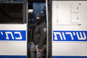 האישור החריג שניתן לרב המקובל שנמצא בכלא