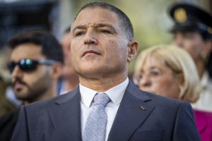 השר מתפוצץ על המסמך נגד זיני: "חארטה אמיתית, בושה לכותבים"