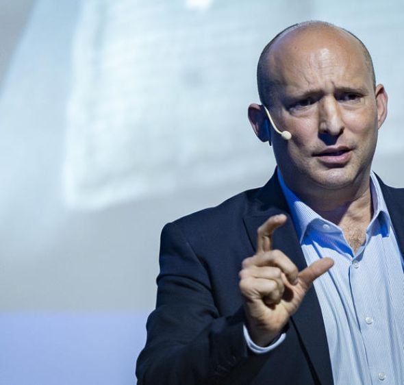 אופס: שבוע לפני הפריצה לטלפון; זה הפוסט שבנט פרסם