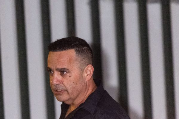 מני בנימין מגיב: הקשר עם ראש העיר החשוד היה מקצועי