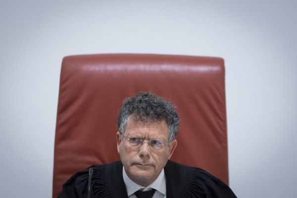 הכתבים זועמים: הנהלת בתי המשפט המציאה חוק