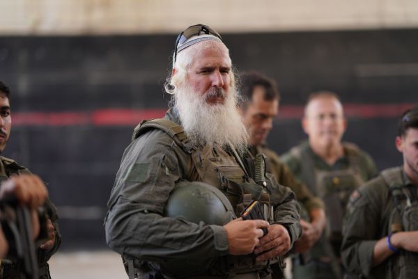 הרב הסרוג מגיב לסערה סביבו: "לא הוריתי הלכה כזאת"