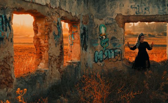 אחרי שביתה נהרס במתקפה האיראנית: השיר החדש של אילנה עדני