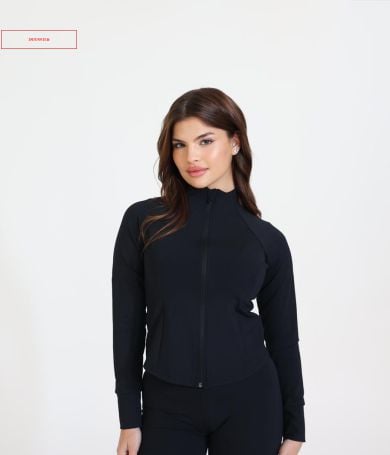 כוכבת האח הגדול שירז בן ארי מספרת על התקרבות לדת. ריאיון