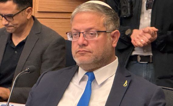 הח"כים הגיעו לדיון על עונש מוות למחבלים עם חבל תלייה | צפו