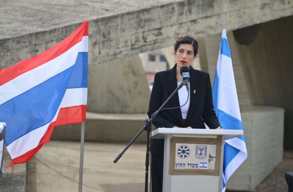 שגרירת ישראל בתאילנד נפרדת מהחלל החטוף: "קשרו אותנו בקשר דם"