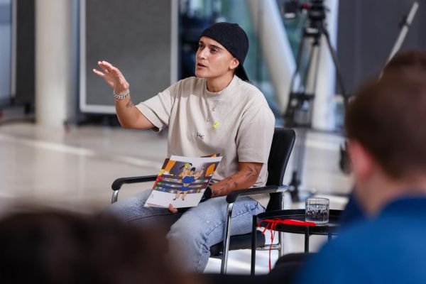 אמילי דמארי חושפת: "הרגע שבו גיליתי בשבי שאמא שלי בחיים"