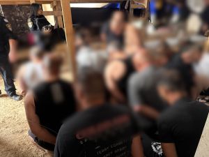 שמונה שב"חים נעצרו בכביש 6: הכביש נחסם לתנועה לבדיקת חבלן