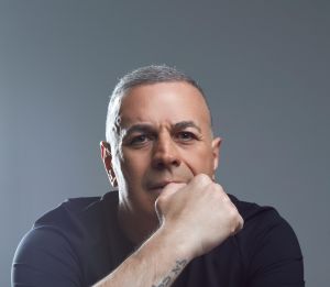 לכל הנסיכות של אבא: תמיר גל מוציא את "כפרוני אנא"