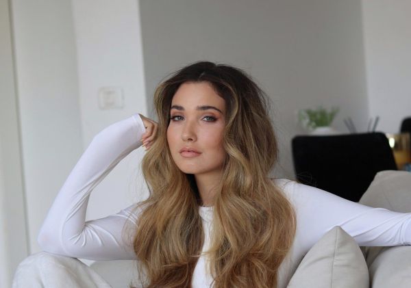 הצעד הגדול של המשפיענית דניאל וינריב | פרסום ראשון