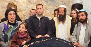 זאת התוכנית של יוסי דגן וצבי סוכות לחזרה מלאה לקבר יוסף