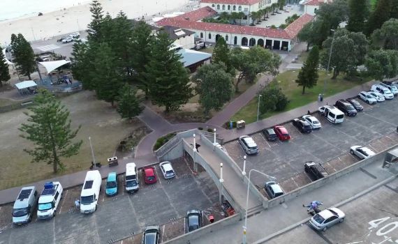 2 הרוגים בירי המוני במסיבת חנוכה באוסטרליה |  תיעוד האירוע