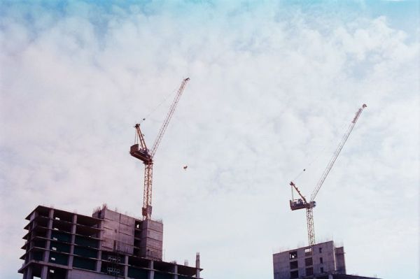 חיים עירוניים שלא עוצרים לרגע: איך בנייה חדשה משתלבת בשגרה