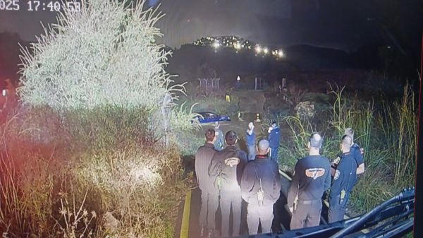 שיטפון בעמק הארזים בירושלים: 2 לכודים חולצו מרכב שנתקע