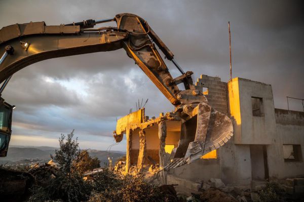 כמעט חצי שנה אחרי: צה"ל הרס את בית המחבל מהפיגוע בצומת הגוש