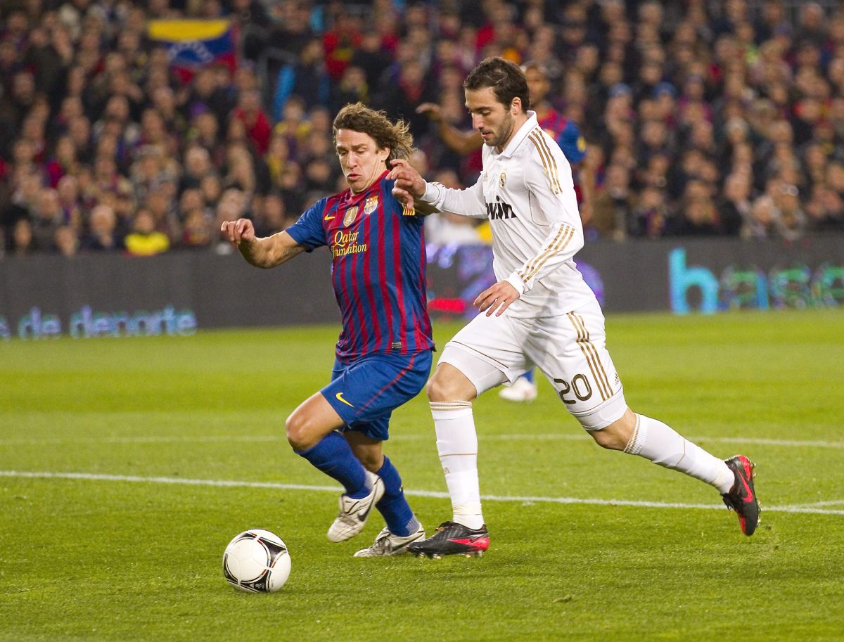 החלוץ שפספסנו: גונסאלו היגוואין חוגג 38 בצל השאלה הנצחית