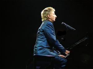 הזמר היהודי המפורסם חשף כי חלה בסרטן: "עובר בדיקות"