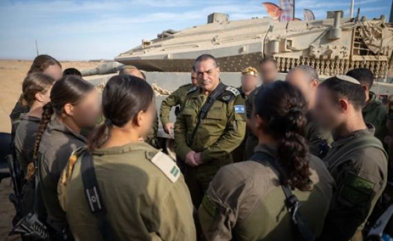 הרמטכ"ל בסיור בגבול מצרים: "אין הכלה – יש יוזמה" | צפו