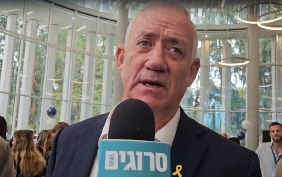 גנץ ל'סרוגים' על הקלטות הגיוס: "הנהגת החרדים מובילה לבדלנות"