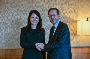 הרצוג לנשיאת העצרת של האו"ם: "פוליטיקה מבישה פוגעת בישראל"