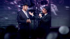 עם קליפ שצולם בחתונה: יידל ונמואל משיקים את "בזה הבית"