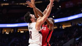 דני אבדיה מנפץ עוד תקרה: "מפגע חסר בושה'"